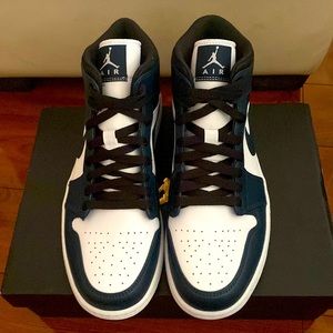 Nike Air Jordan 1 Mid Armory Navy Blue White Shoes 554724-411 MEN Size 10 NEW!!